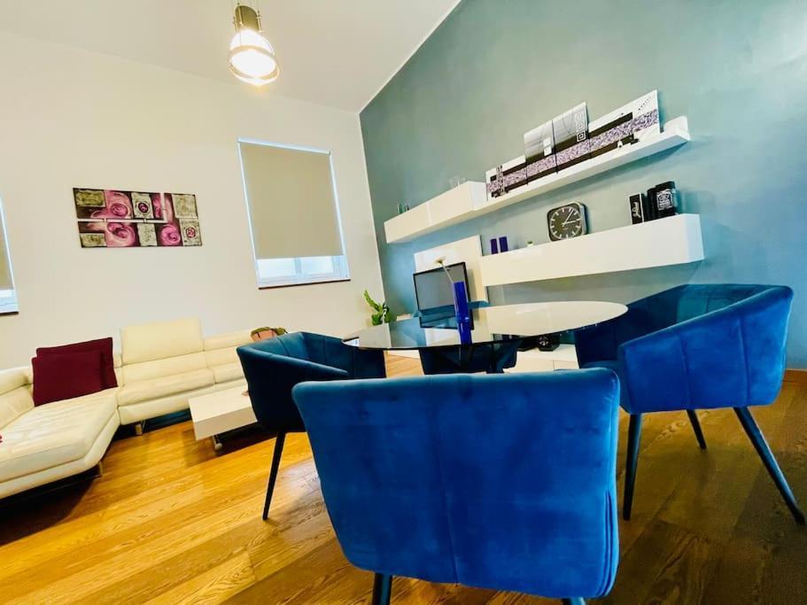 Moderno Loft Alle Porte Di Milano - 115Mq - 3 Posti 科马诺 外观 照片