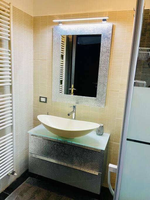 Moderno Loft Alle Porte Di Milano - 115Mq - 3 Posti 科马诺 外观 照片